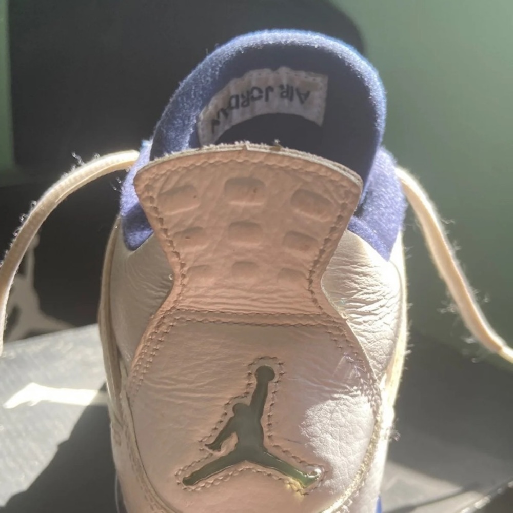 Jordan 4s